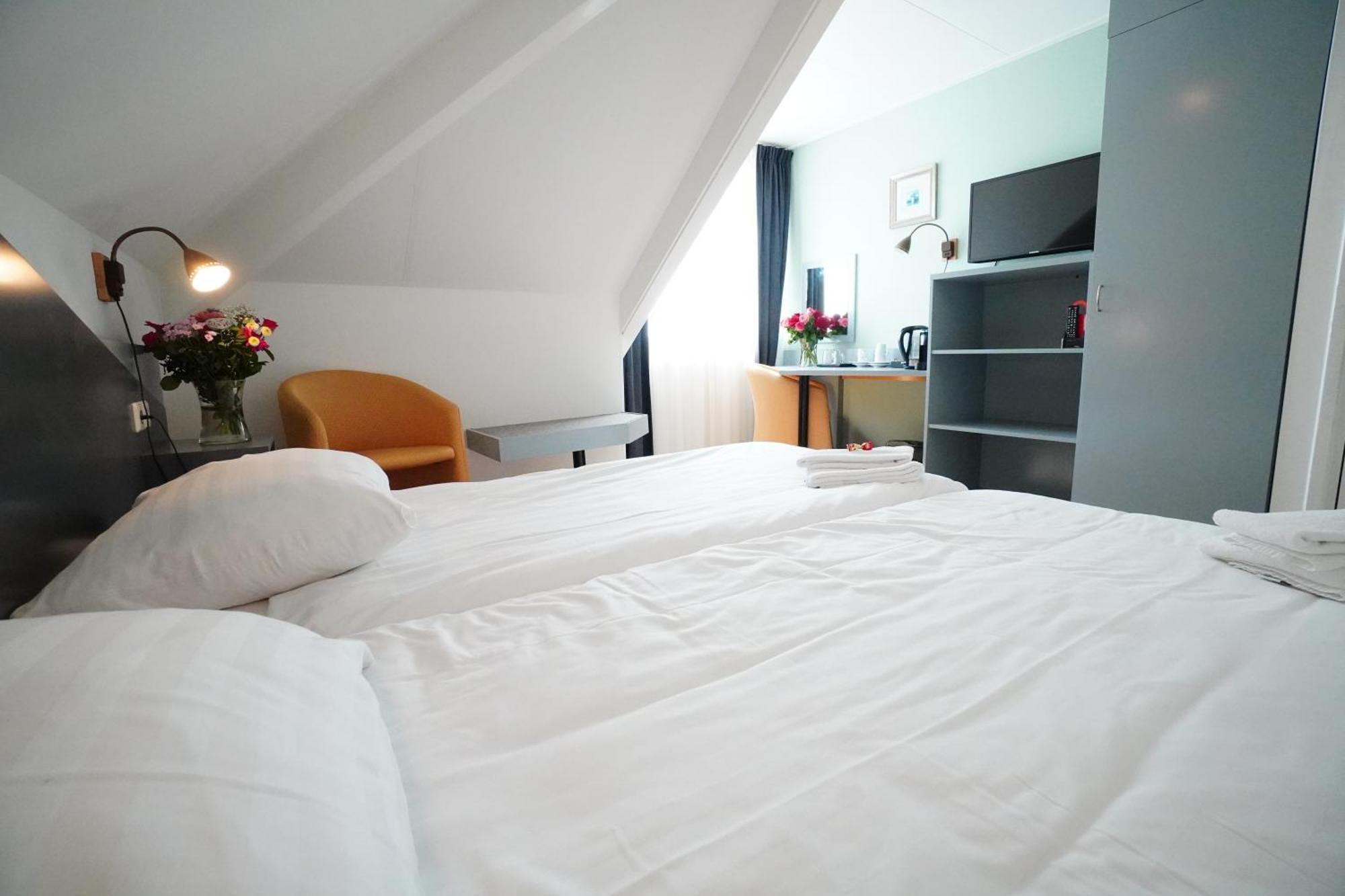 Hotel Den Burg - Digital Access Номер фото